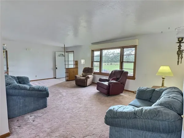 $164,900 | 1201 South 1st Street, El Dorado Springs, MO 64744