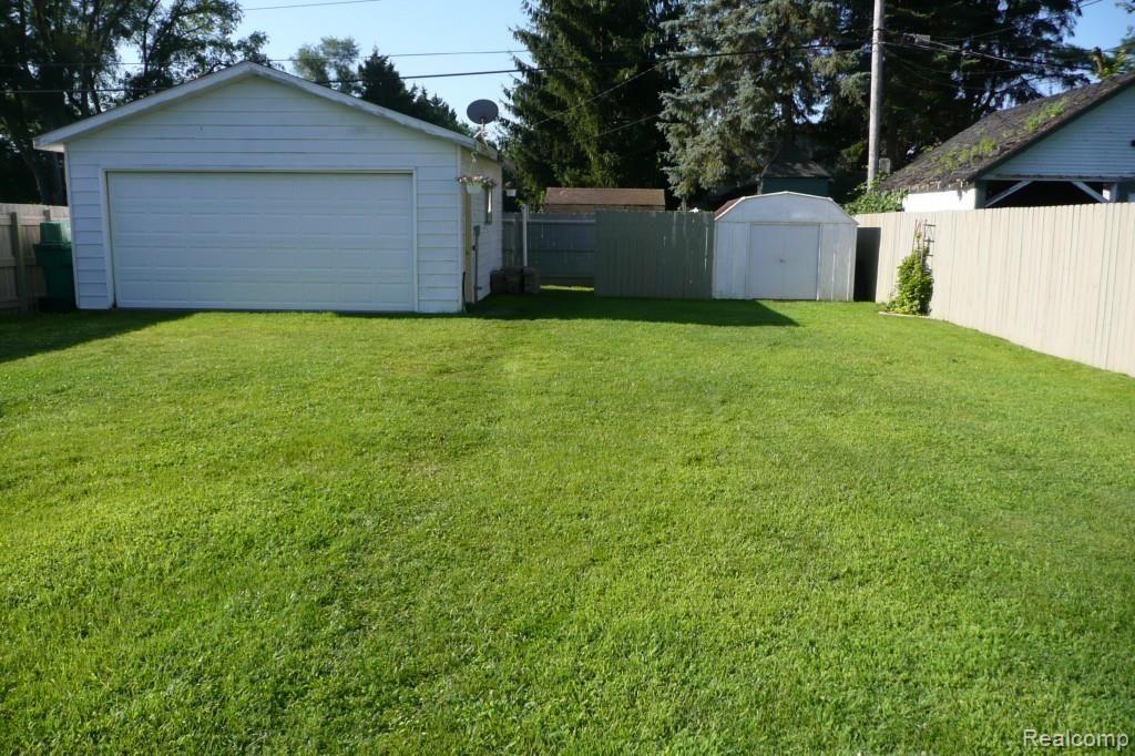 1007 Michigan Street Brighton, MI 48116 - Photo 6 of 30