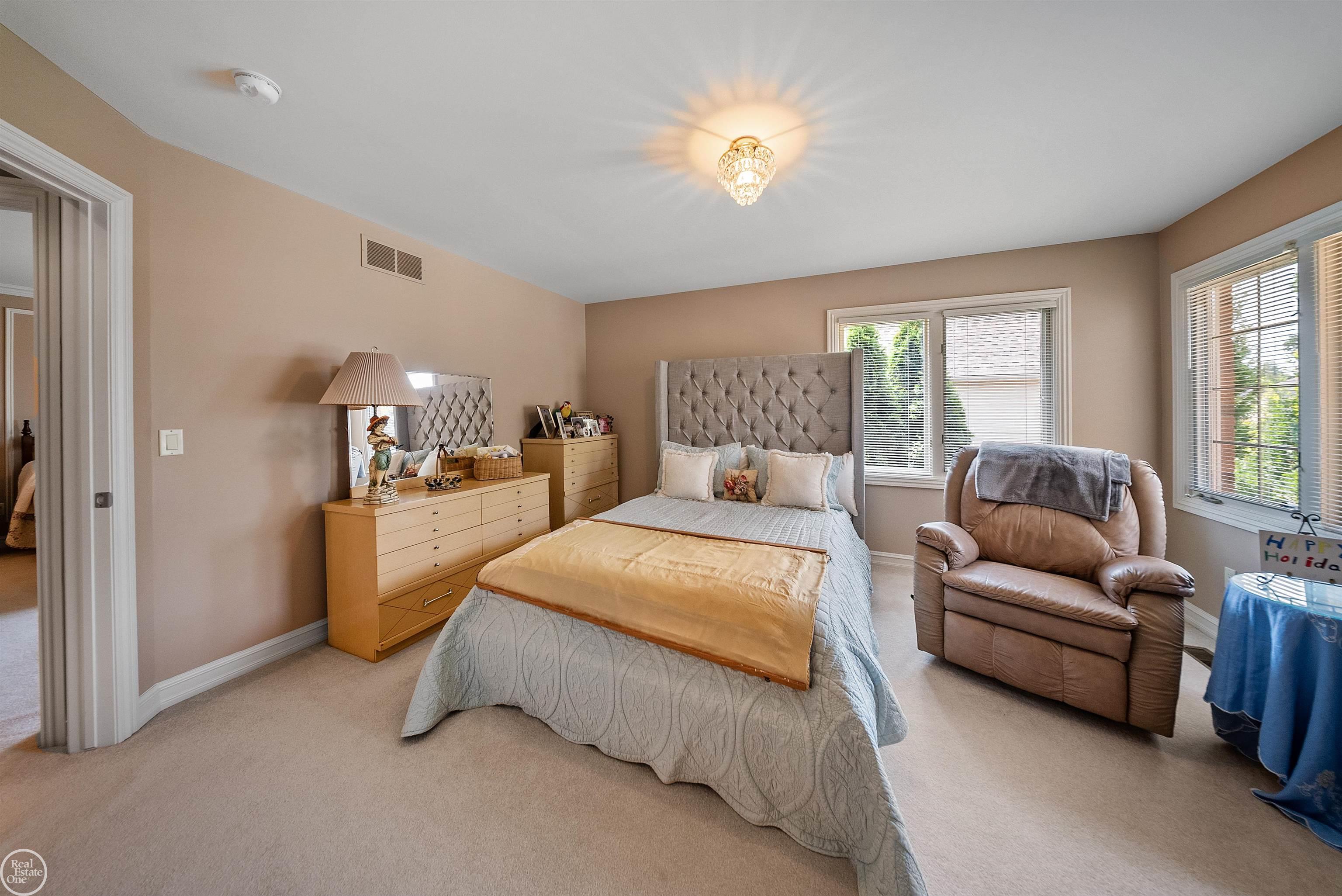 13046 Partridge Run Utica, MI 48315 - Photo 29 of 51