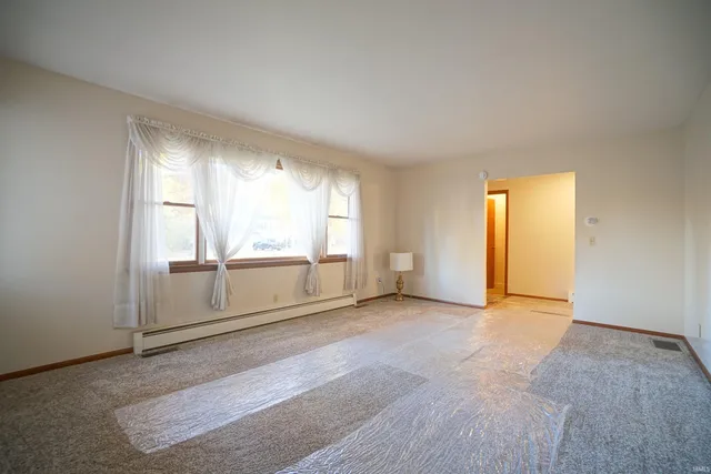 $269,000 | 2563 South Woodland Trail, Warsaw, IN 46580