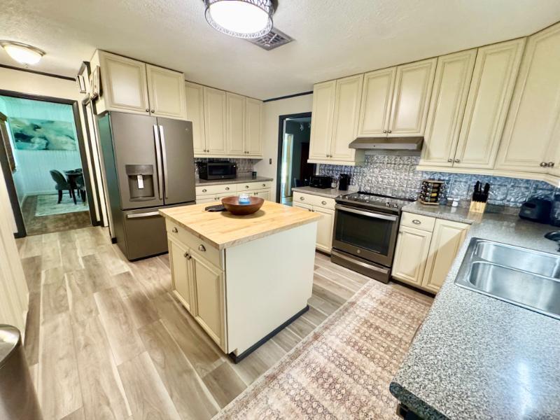 125 Collier Road Saltillo, MS 38866 - Photo 6 of 43 06 Kitchen