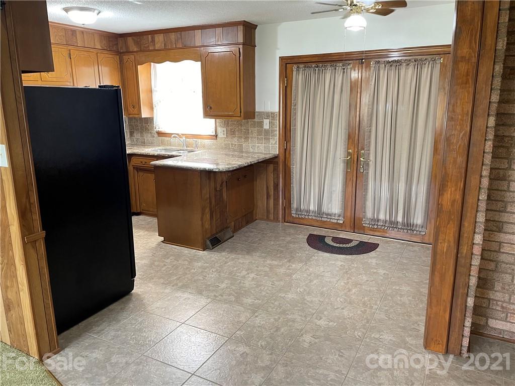 4668 Buffalo Shoals Road Maiden, NC 28650 - Photo 5 of 20 Gallery Image 5