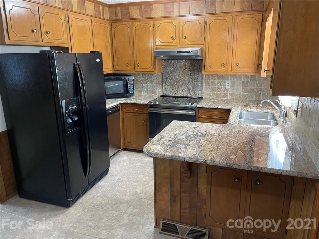 4668 Buffalo Shoals Road Maiden, NC 28650 - Photo 6 of 20 Gallery Image 6