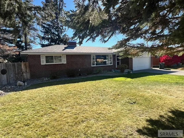 $385,000 | 155 Lincoln Drive, Idaho Falls, ID 83401