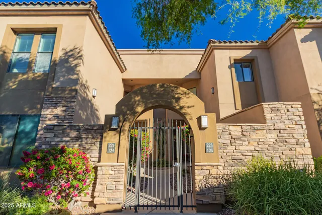 $599,000 | 7027 North Scottsdale Road, Unit 224, Paradise Valley, AZ 85253