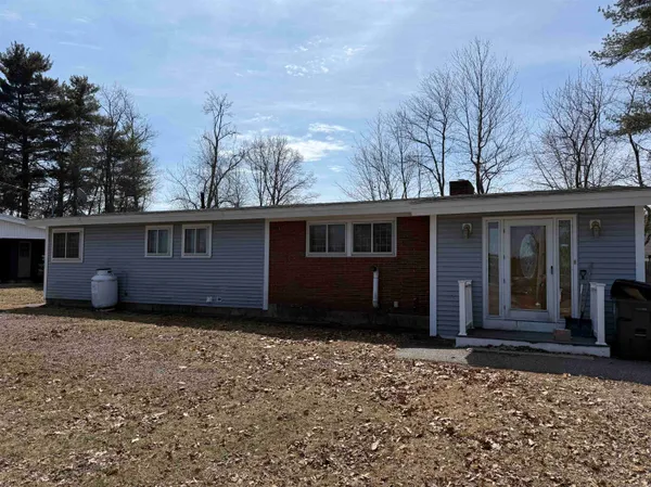 $425,000 | 21 Roycraft Road, Manchester, NH 03103