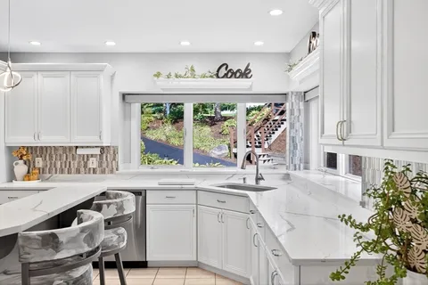 $1,399,900 | 3 Glenwood Lane, Sandwich, MA 02563