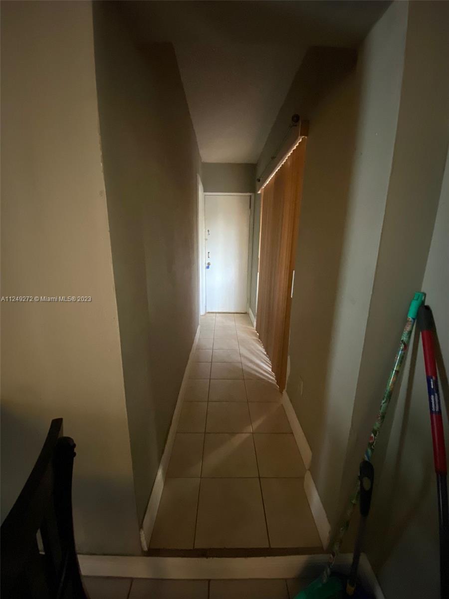 Sunset Miami, FL 33173 - Photo 6 of 18 a view of entryway