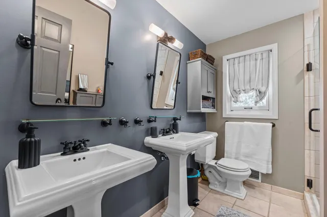 $600,000 | 3704 Pineview Drive, Vadnais Heights, MN 55127