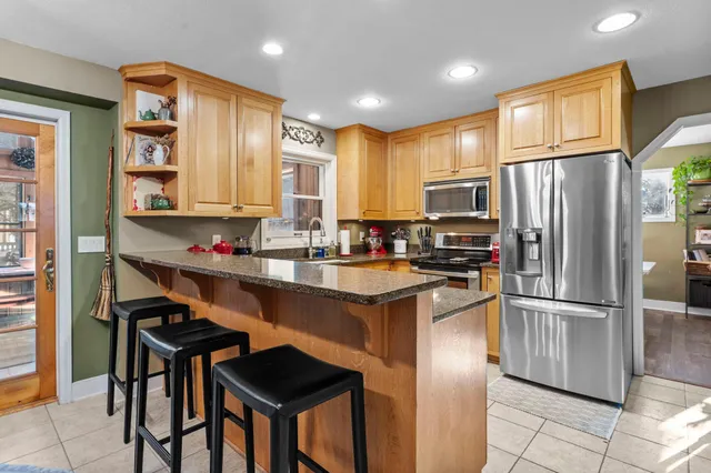 $600,000 | 3704 Pineview Drive, Vadnais Heights, MN 55127