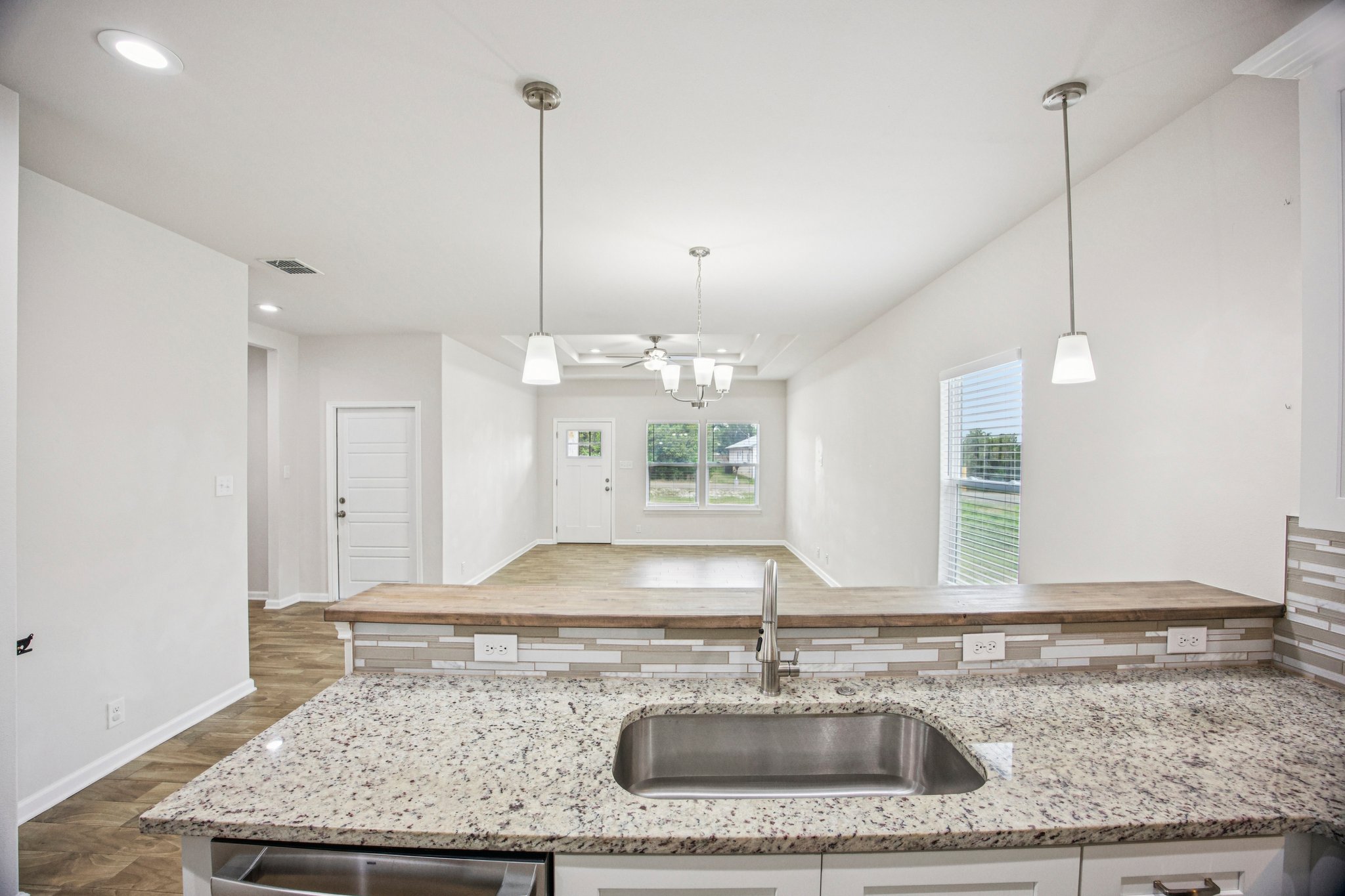 156 Remington Road Spring Branch, TX 78070 - Photo 3 of 21