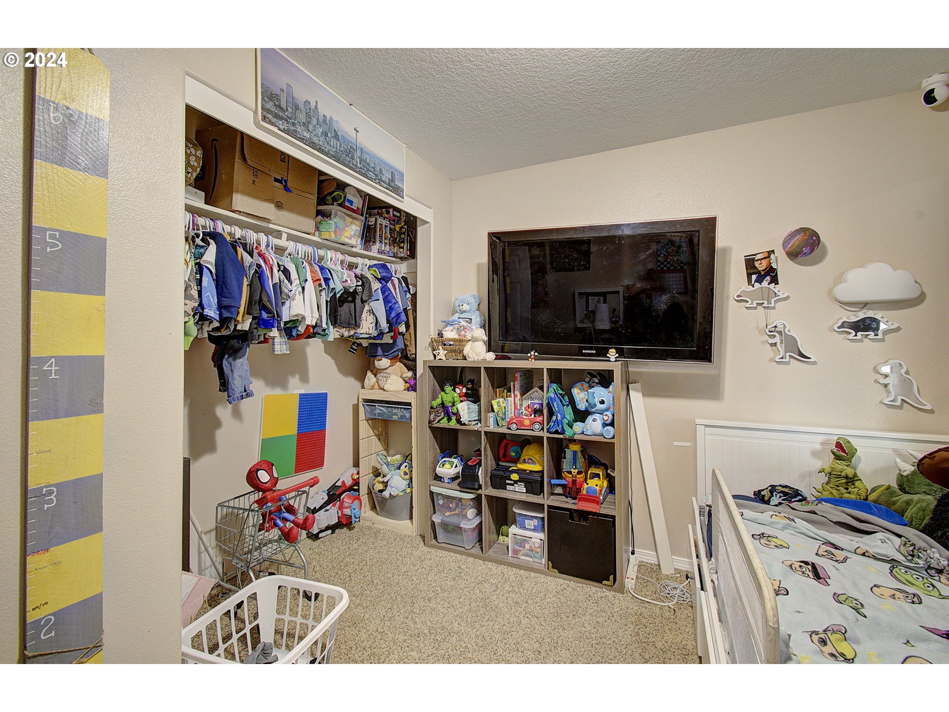 2010 Northeast Stapleton Road Vancouver, WA 98661 - Photo 14 of 26 a room with storage and utility