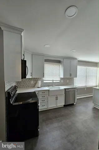 $779,900 | 764 Quarry Road, Bunker Hill, WV 25413