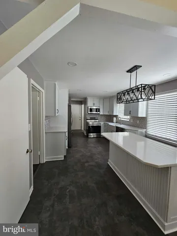 $779,900 | 764 Quarry Road, Bunker Hill, WV 25413