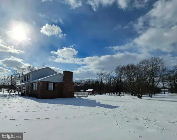 $779,900 | 764 Quarry Road, Bunker Hill, WV 25413