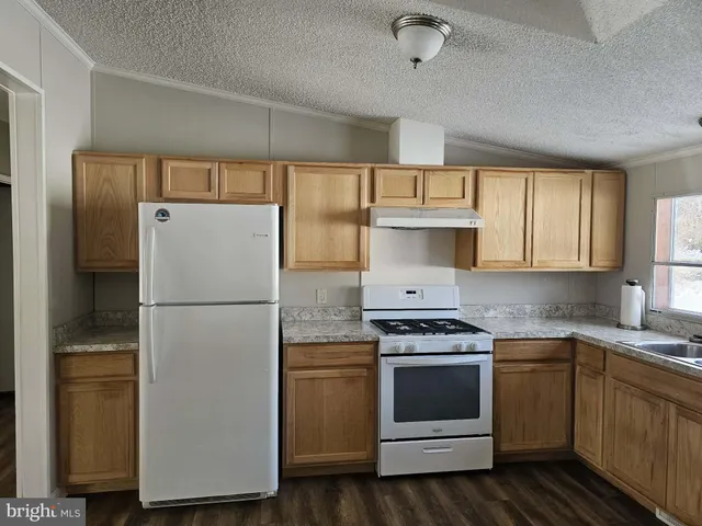 $779,900 | 764 Quarry Road, Bunker Hill, WV 25413