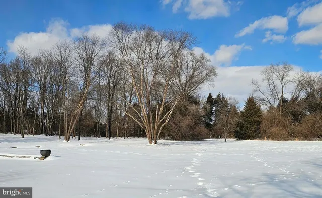 $779,900 | 764 Quarry Road, Bunker Hill, WV 25413