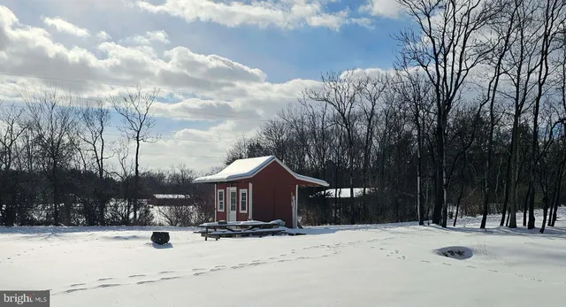 $779,900 | 764 Quarry Road, Bunker Hill, WV 25413