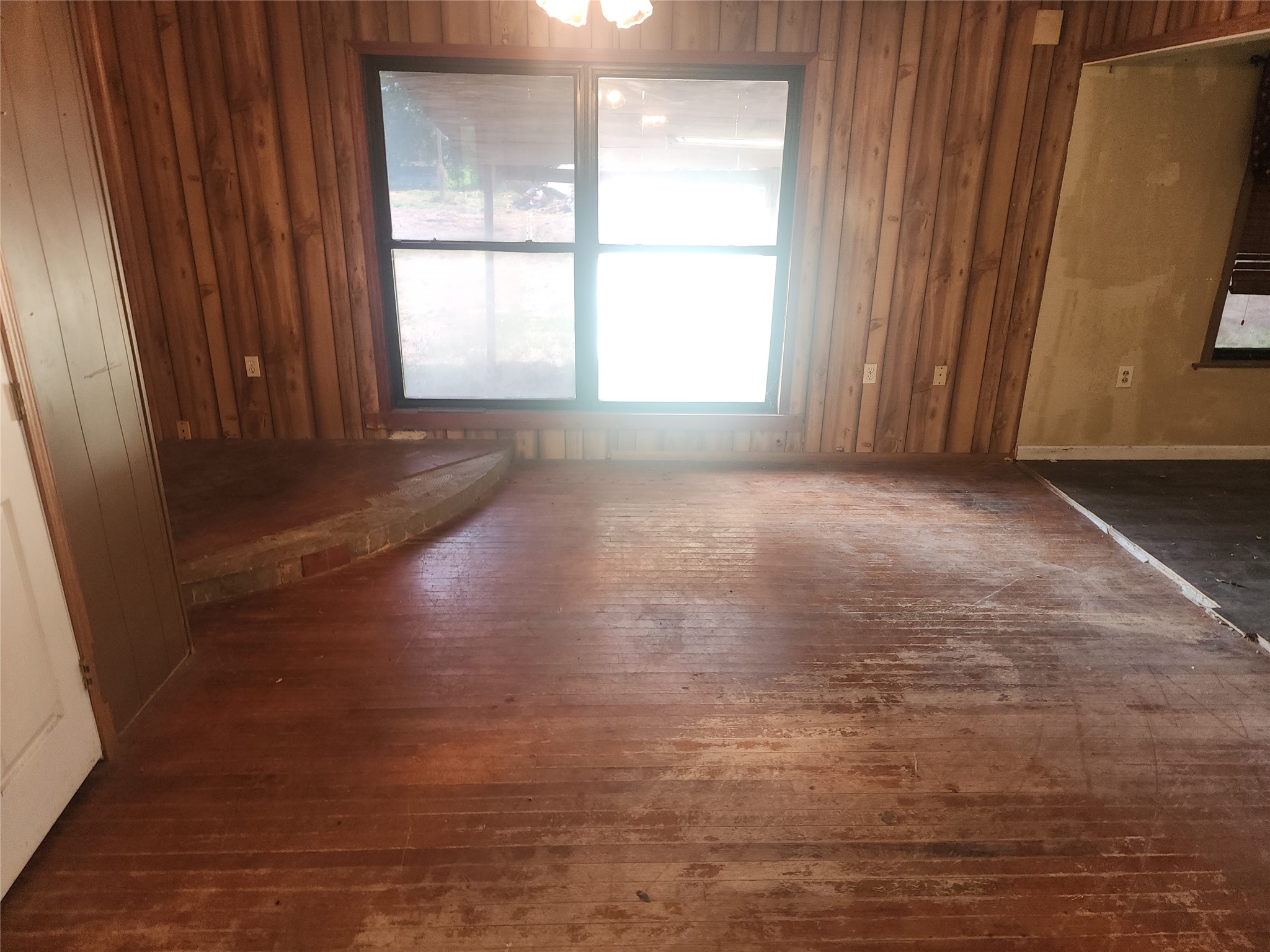 14115 Bohemian Hall Road Crosby, TX 77532 - Photo 15 of 22 an empty room with windows