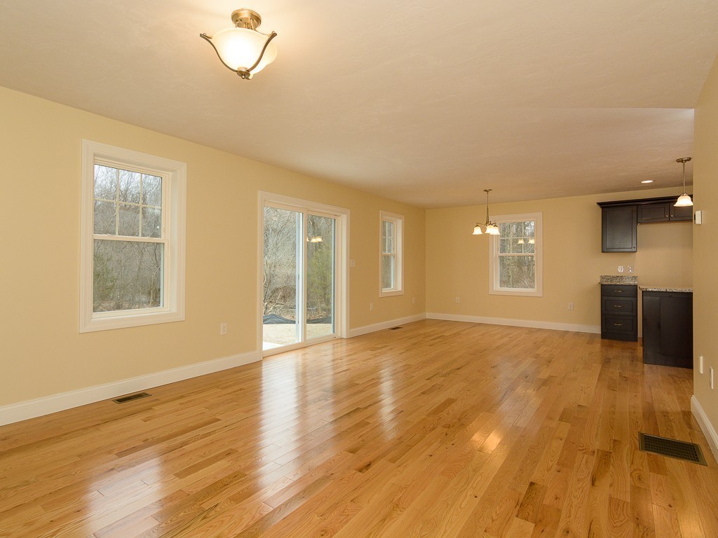 5 H Putnam Rd Extension, Unit B Charlton, MA 01507 - Photo 11 of 30 Gallery Image 11