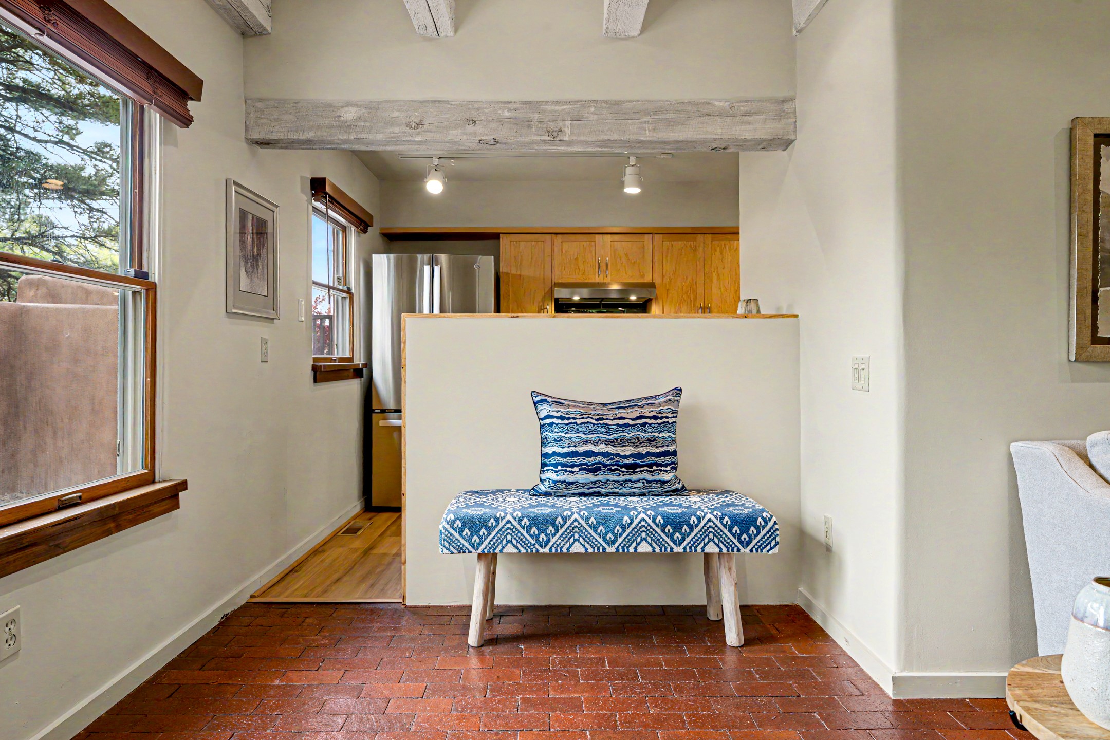 409 East Coronado Road, Unit 2 Santa Fe, NM 87505 - Photo 5 of 46
