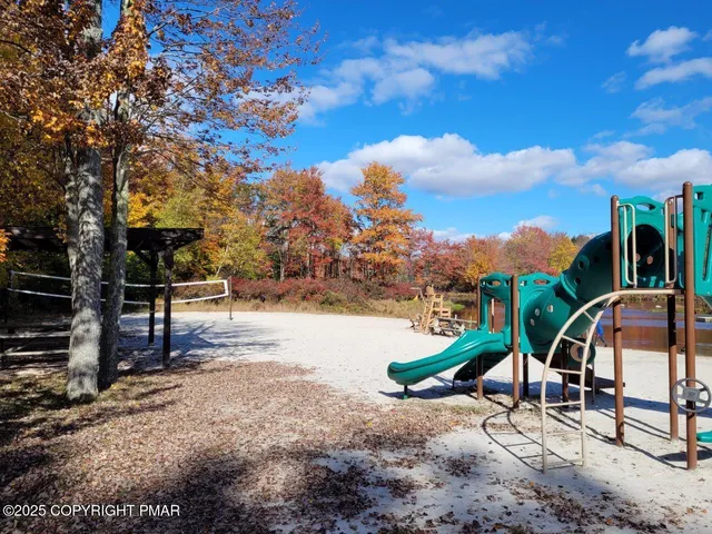 $255,000 | 106 Lyman Lane, Gouldsboro, PA 18424