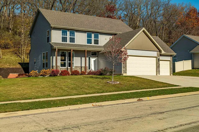 $525,000 | 112 Valle Tell Drive, New Glarus, WI 53574