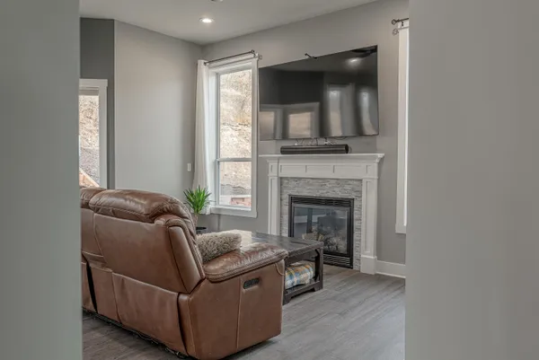 $525,000 | 112 Valle Tell Drive, New Glarus, WI 53574