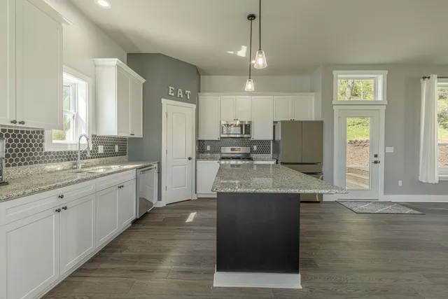 $525,000 | 112 Valle Tell Drive, New Glarus, WI 53574