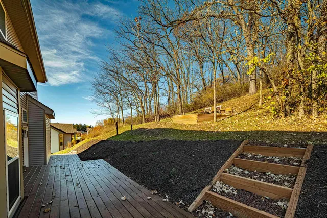 $525,000 | 112 Valle Tell Drive, New Glarus, WI 53574