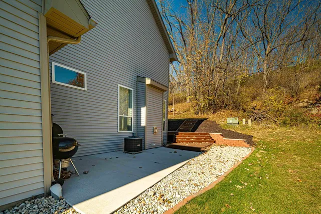 $525,000 | 112 Valle Tell Drive, New Glarus, WI 53574