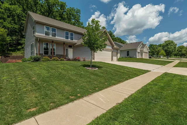 $525,000 | 112 Valle Tell Drive, New Glarus, WI 53574