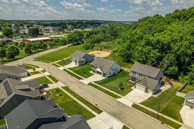 $525,000 | 112 Valle Tell Drive, New Glarus, WI 53574