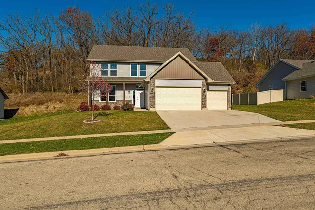 $525,000 | 112 Valle Tell Drive, New Glarus, WI 53574