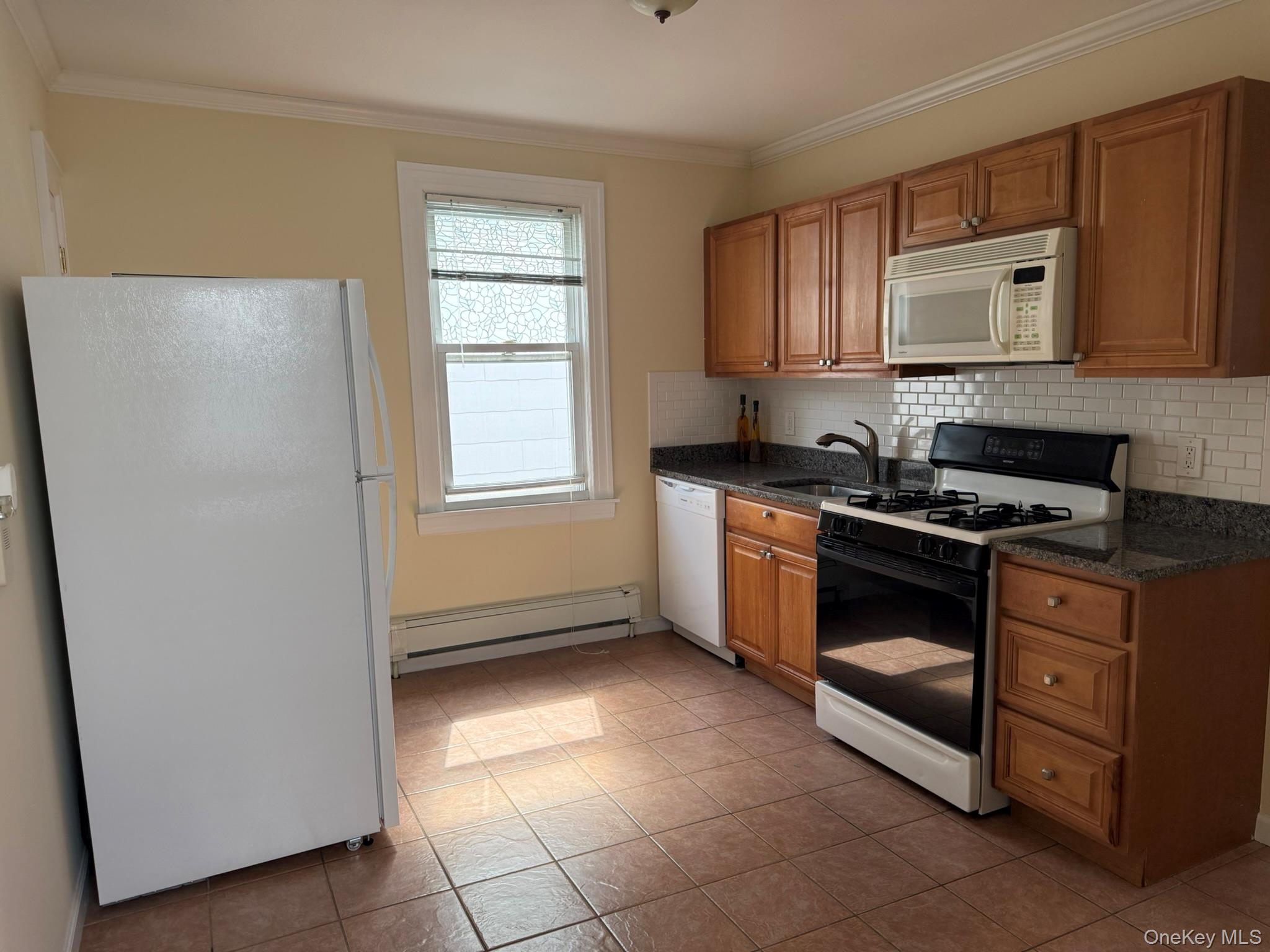 30-16 154th Street Queens, NY 11354 - Photo 2 of 15