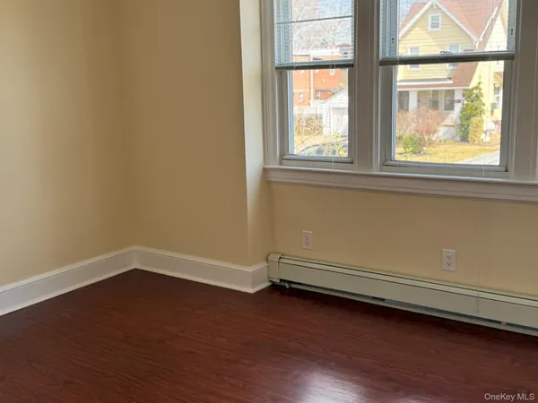 $2,700 | 30-16 154th Street | Murray Hill - Flushing