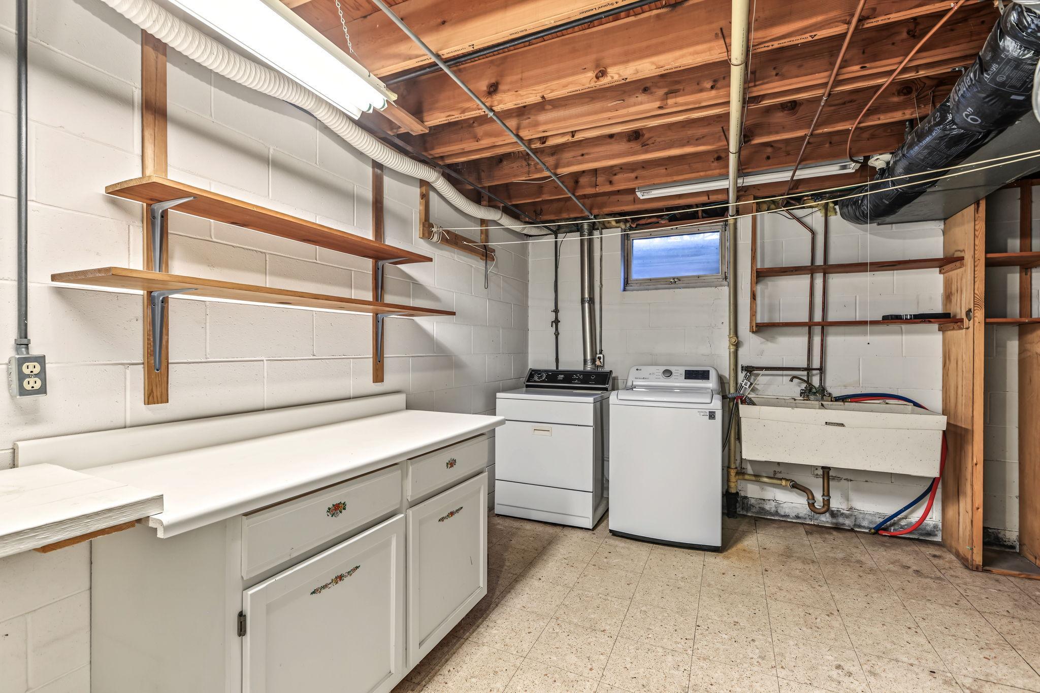 10275 Scarborough Road Bloomington, MN 55437 - Photo 29 of 38 Gallery Image 29