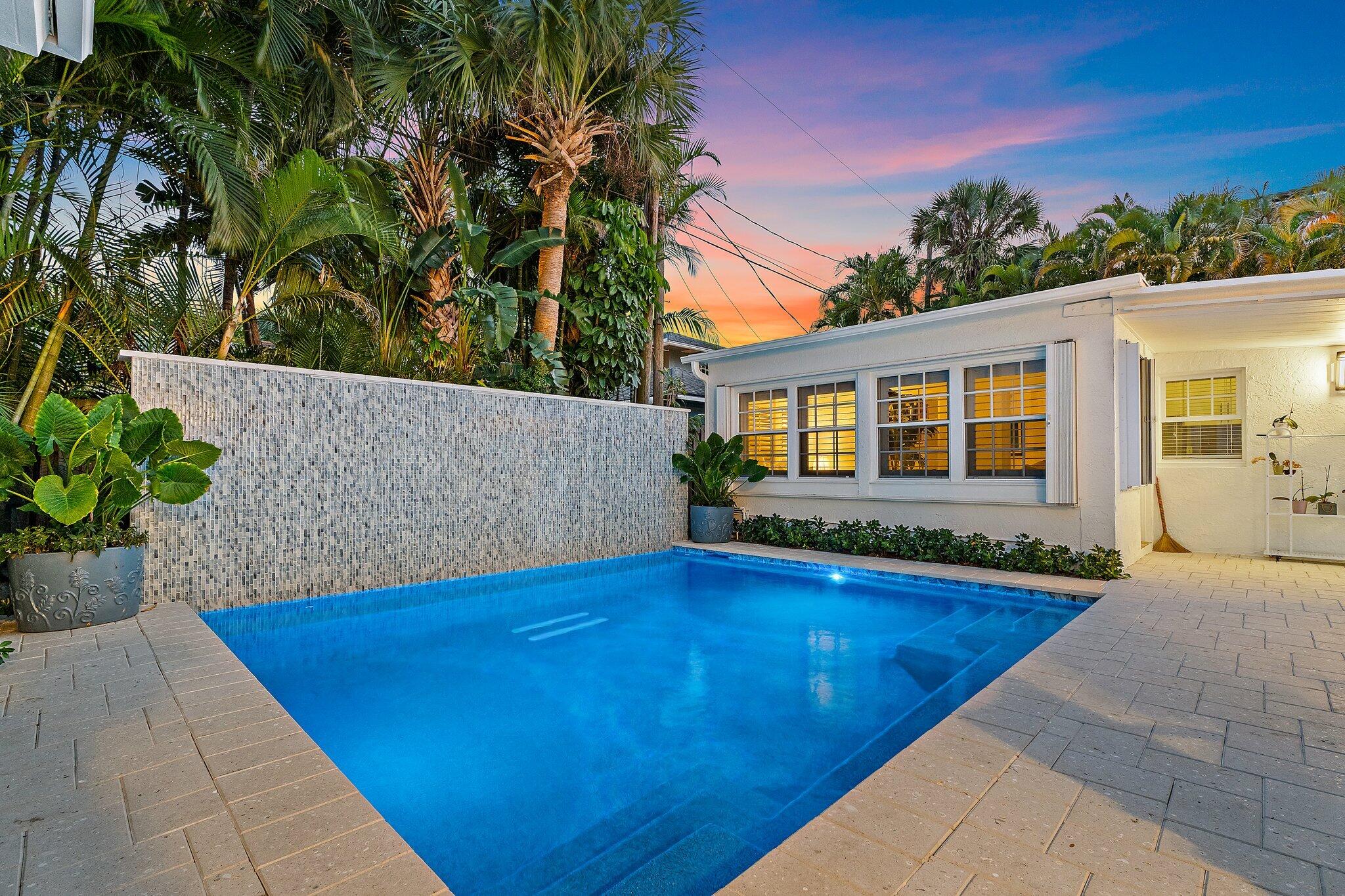 218 Avila Road West Palm Beach, FL 33405 - Photo 16 of 131 016-218AvilaRd-WestPalmBeach-SMALL