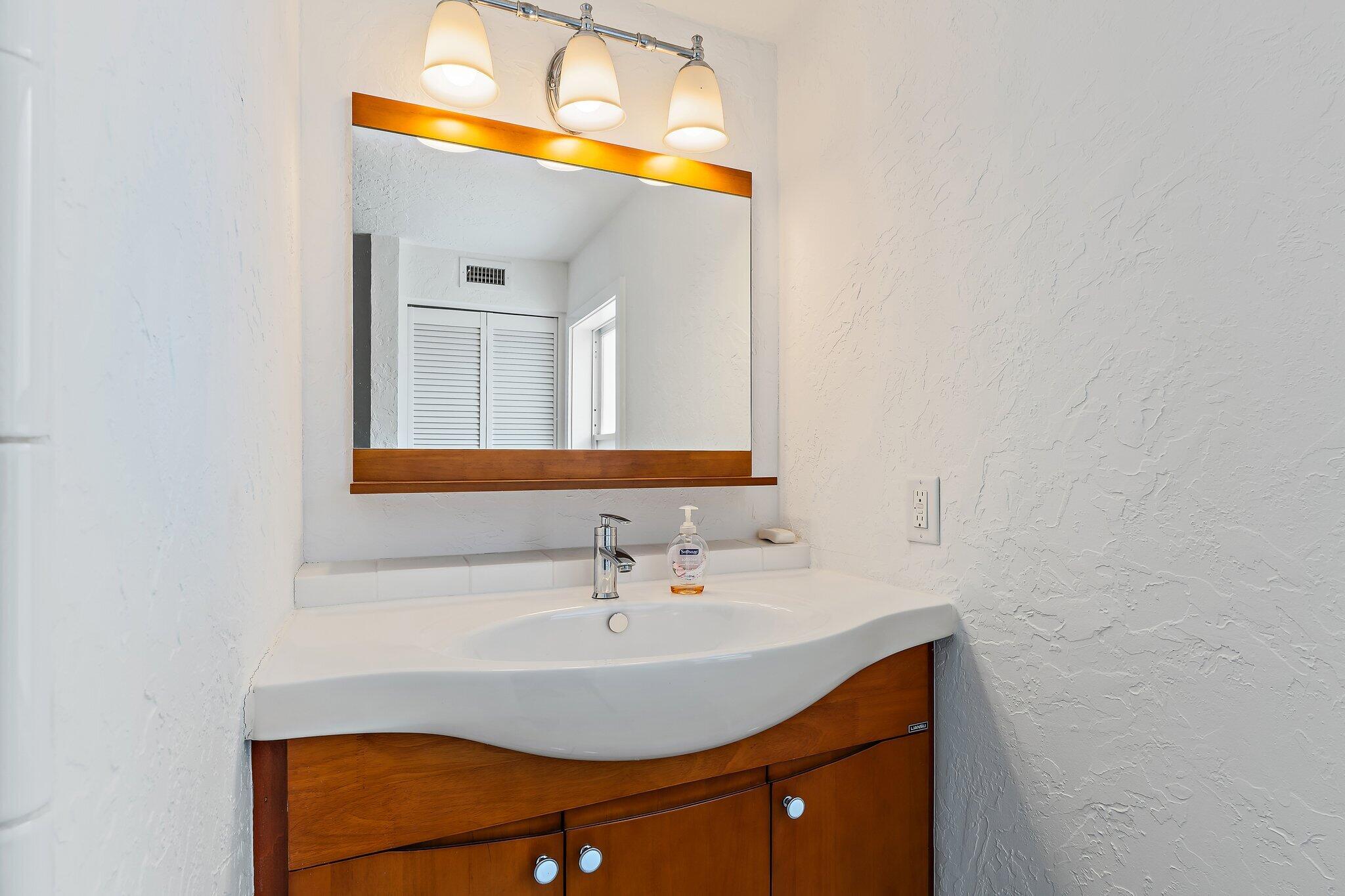 218 Avila Road West Palm Beach, FL 33405 - Photo 78 of 131 095-218AvilaRd-WestPalmBeach-SMALL