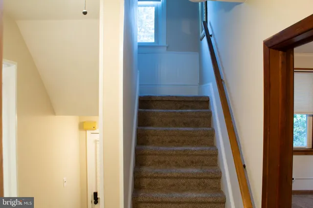 $1,950 | 23 North York Road, Unit 21, Willow Grove, PA 19090