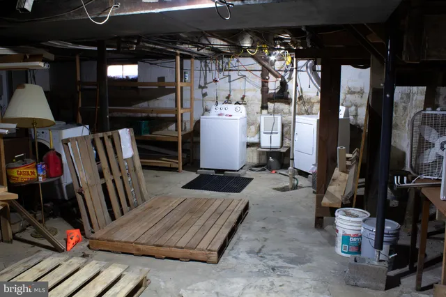 $1,950 | 23 North York Road, Unit 21, Willow Grove, PA 19090