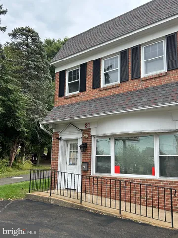 $1,950 | 23 North York Road, Unit 21, Willow Grove, PA 19090