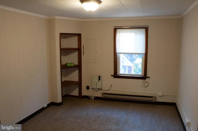 $1,950 | 23 North York Road, Unit 21, Willow Grove, PA 19090