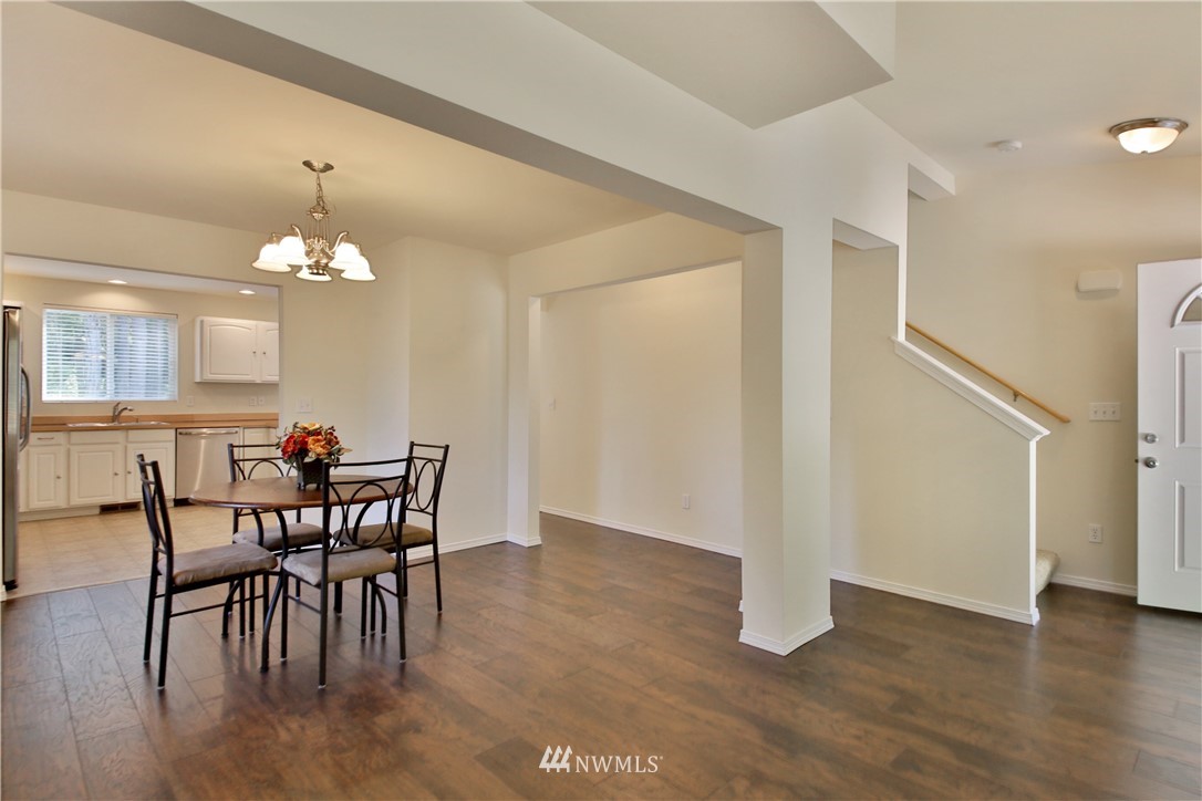 4104 Timberline Road Clinton, WA 98236 - Photo 3 of 25 Gallery Image 3