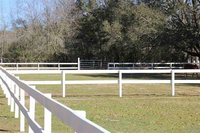 1781 West Kingsfield Road Cantonment, FL 32533 - Photo 35 of 37 Gallery Image 35