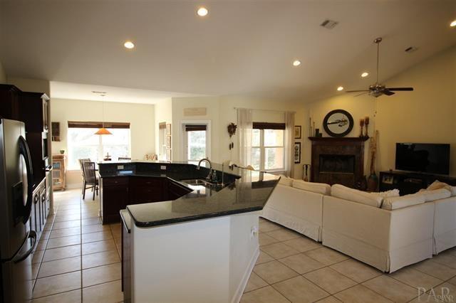 1781 West Kingsfield Road Cantonment, FL 32533 - Photo 10 of 37 Gallery Image 10