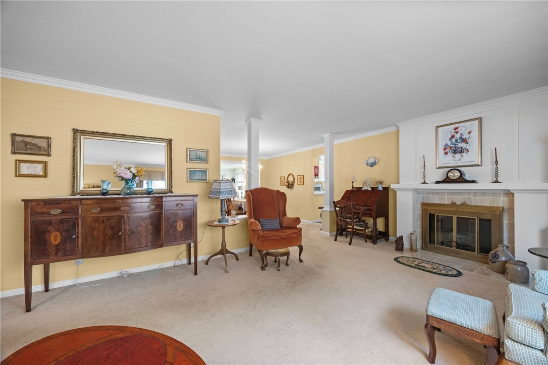 112 Washington Road Pittsford, NY 14534 - Photo 8 of 37 Living room
