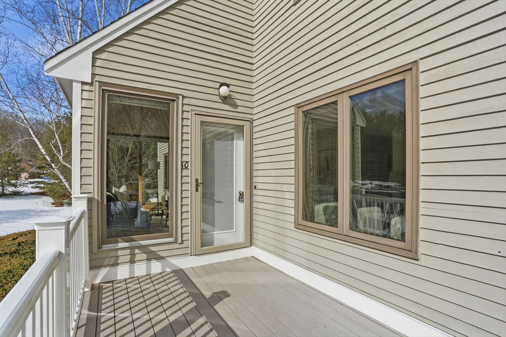 10 Laurel Lane Groton, MA 01450 - Photo 4 of 42