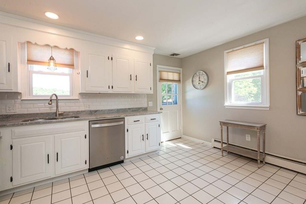 31 Harris Road Lynn, MA 01904 - Photo 15 of 42 Gallery Image 15