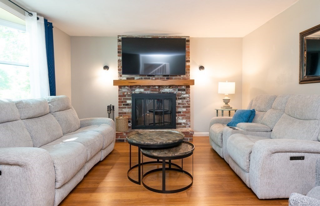 31 Harris Road Lynn, MA 01904 - Photo 5 of 42 Gallery Image 5